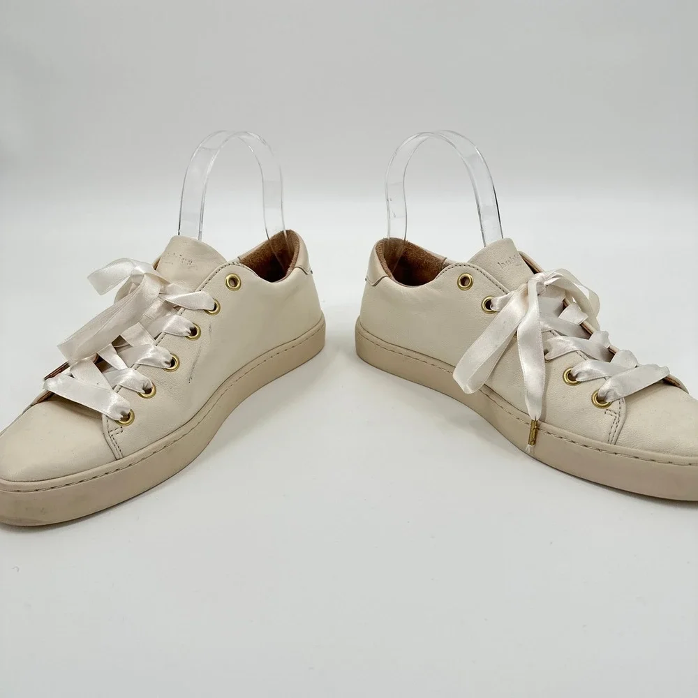 Bobbies Paris Women Off White Leather Sneakers Ribbon Laces Gold Eyelet 38 / 7.5
